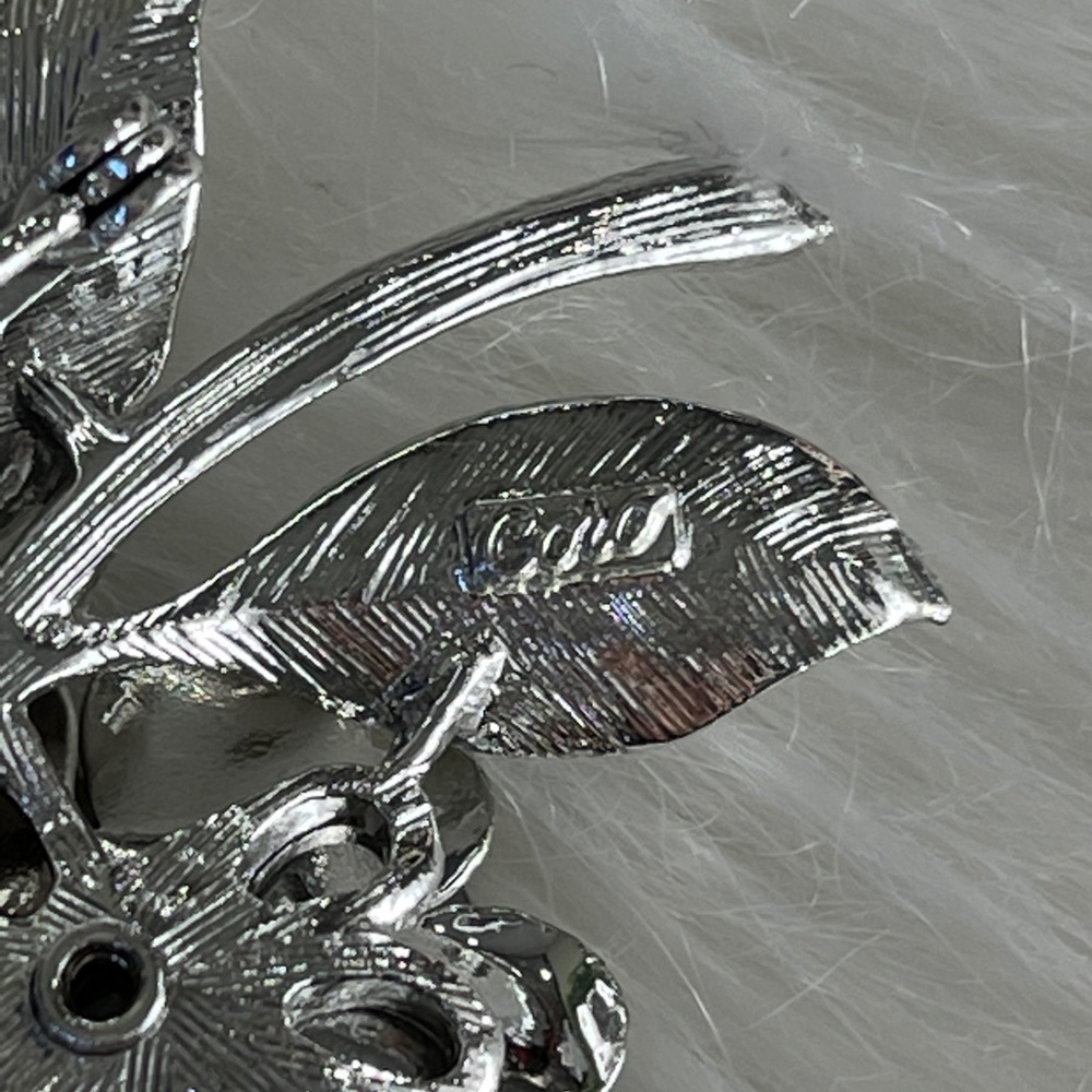 CORO pin VINTAGE floral BROOCH silver + rhinestone FEMININE stylish TIMELESS - Picture 5 of 13